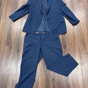 Alfani Slim Fit Men's Suit Preowned Blue Jacket 46R Pants 38x32